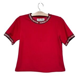 Kendall & Kylie Red Ribbed Boxy Semi Crop Top Blouse Size Medium
